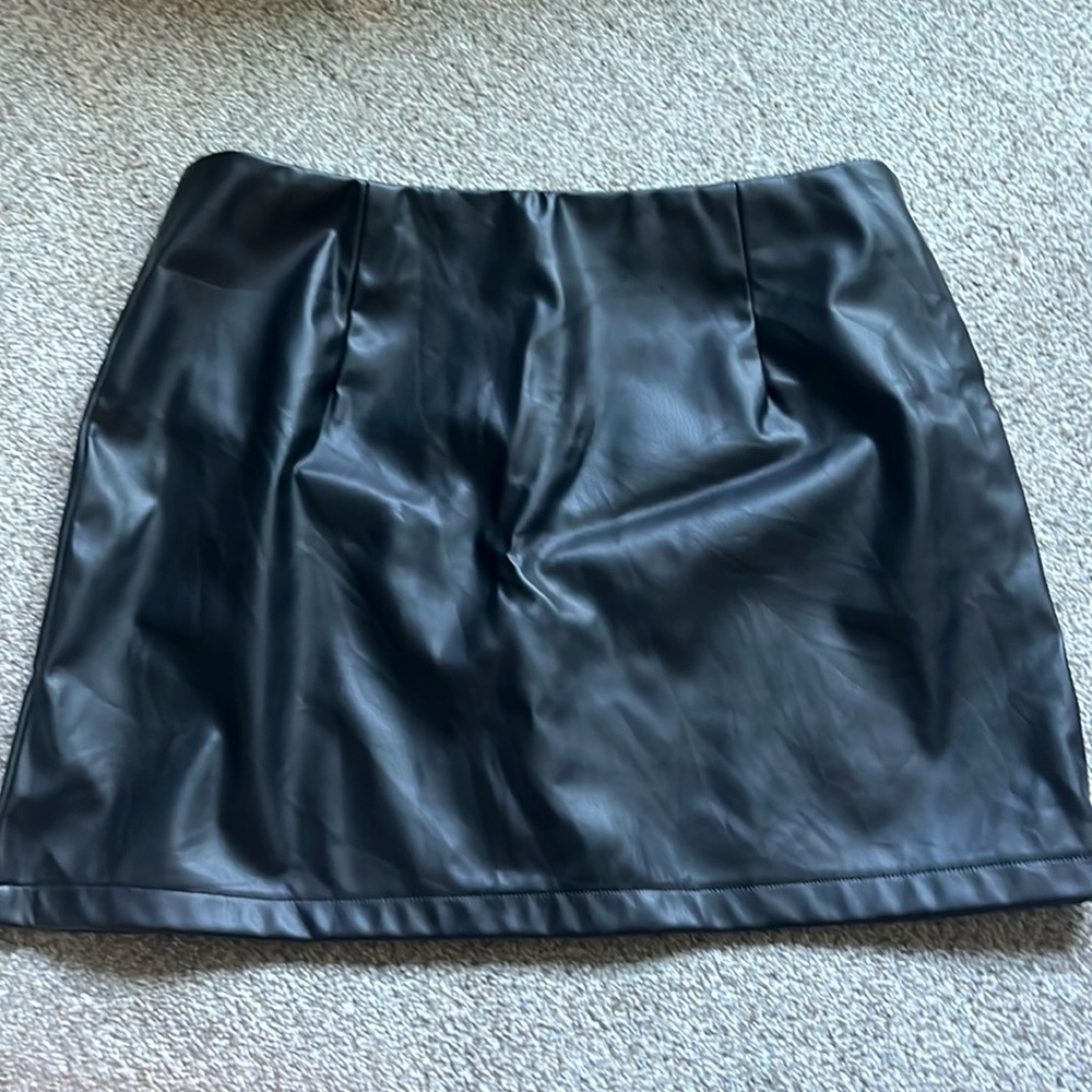 Pleather mini skirt
